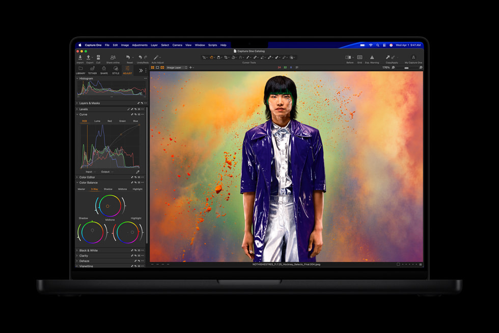 Apple ra mắt MacBook Pro với chip M5 Pro và M5 Max hoàn toàn mới cùng với hiệu năng AI đột phá