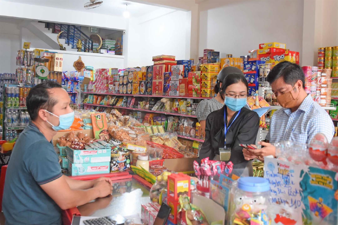 Đề xuất nâng ngưỡng miễn thuế lên 2 tỷ đồng: Cú hích lớn cho hàng triệu hộ kinh doanh